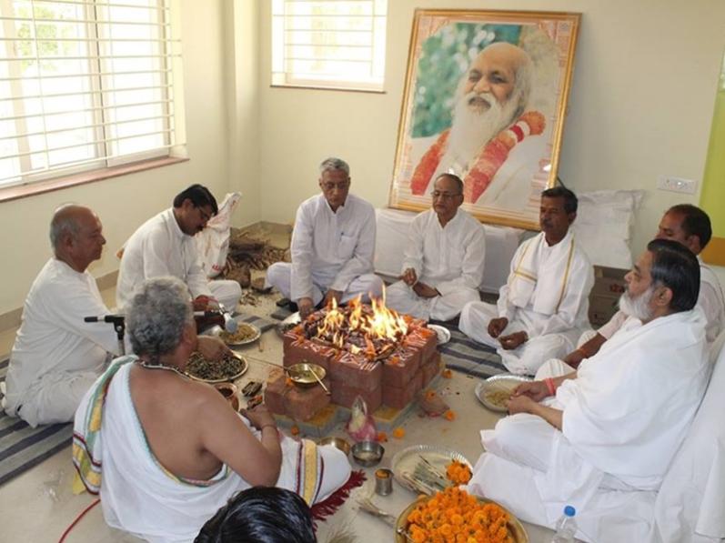 Grah Pravesh ceremony took place on auspicious day and muhurta of Akshaya Tritiya  at newly built Bliss Residency Anand Niketan, Bhojpur Shiv Temple Kshetra, Bhopal on 28 April 2017.